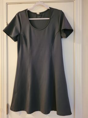 Marika Short-Sleeve A-Line Mini Dress in Charcoal Gray